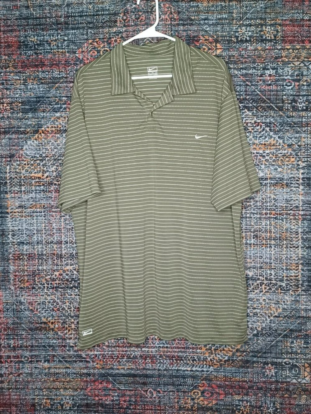 Nike mens light brown an white striped PERFORMANCE golf polo XXL 396666 300 EUC